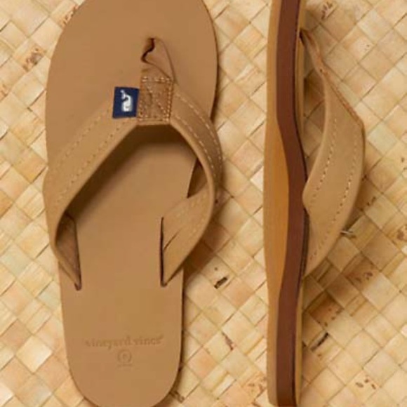vineyard vines flip flops
